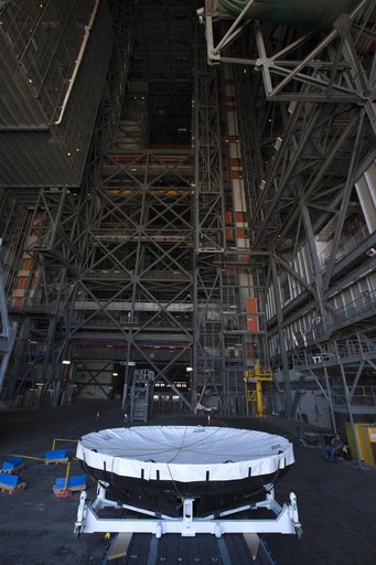 Orion EFT-1 Heat Shield Move from LASF to VAB Highbay 2