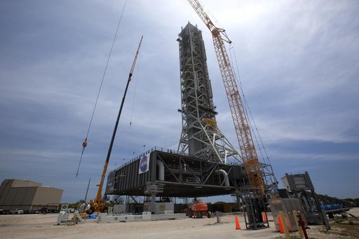 Vehicle Support Posts Installation onto Mobile Launcher