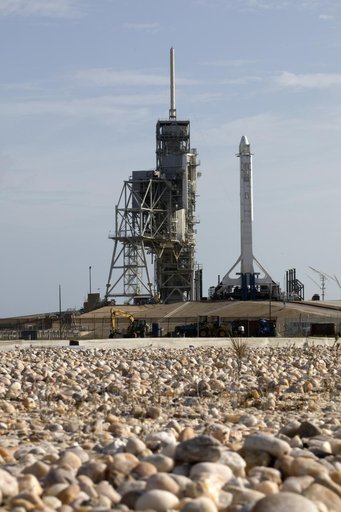 SpaceX CRS-11 Prepares for Launch