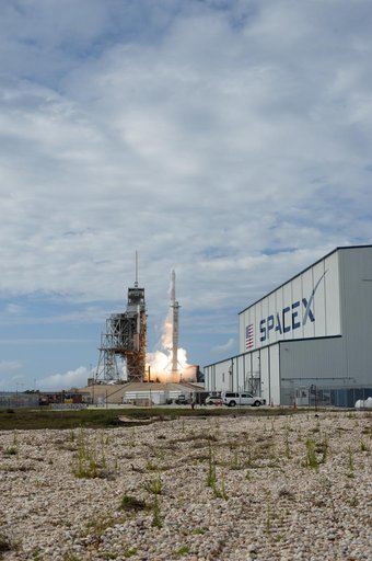 SpaceX CRS-11 Liftoff