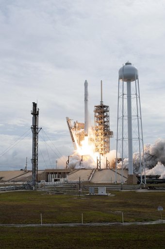 SpaceX CRS-11 Liftoff