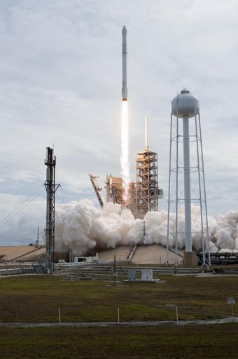 SpaceX CRS-11 Liftoff