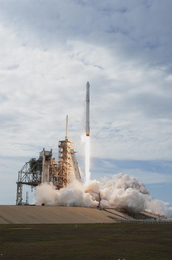 SpaceX CRS-11 Liftoff