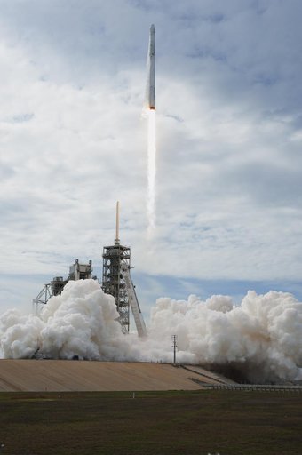 SpaceX CRS-11 Liftoff