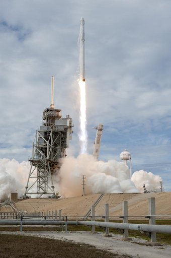SpaceX CRS-11 Liftoff