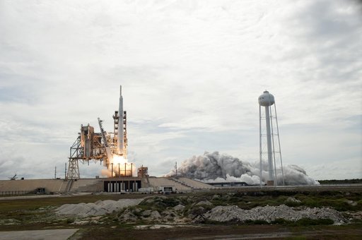 SpaceX CRS-11 Liftoff