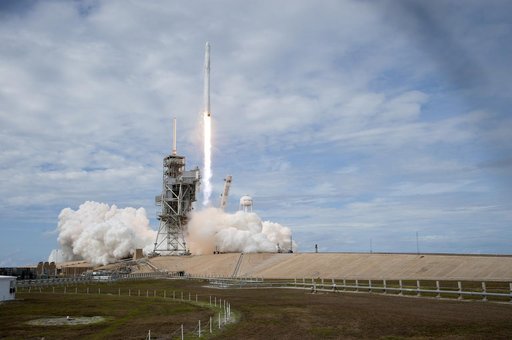 SpaceX CRS-11 Liftoff