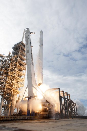 SpaceX CRS-11 Liftoff