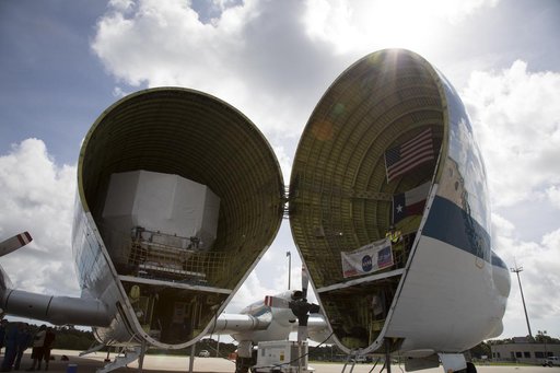 European Service Module-Structural Test Article Load onto Guppy