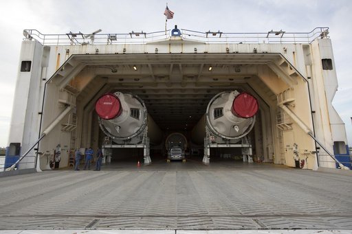 ULA Delta IV Heavy Common Booster Cores for the Parker Solar Pro