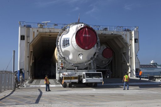 ULA Delta IV Heavy Common Booster Cores for the Parker Solar Pro