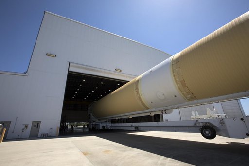 ULA Delta IV Heavy Common Booster Cores for the Parker Solar Pro