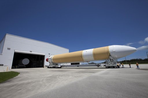 ULA Delta IV Heavy Common Booster Cores for the Parker Solar Pro
