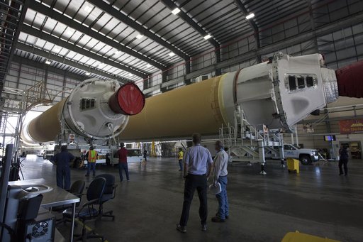 ULA Delta IV Heavy Common Booster Cores for the Parker Solar Pro