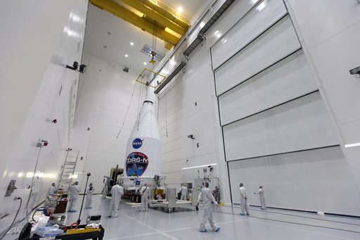 TDRS-M Spacecraft Lift to Transport Vehicle