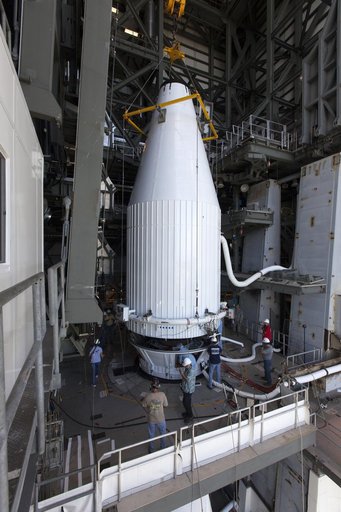 TDRS-M Spacecraft Lift & Mate