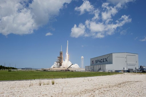 SpaceX CRS-12 Liftoff