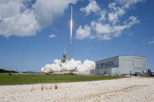 SpaceX CRS-12 Liftoff