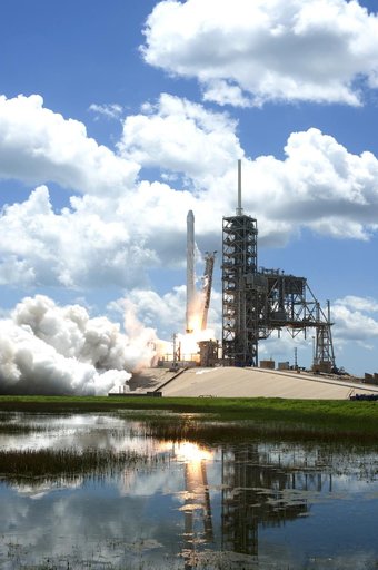 SpaceX CRS-12 Liftoff