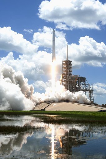 SpaceX CRS-12 Liftoff