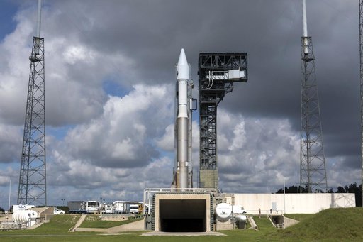 TDRS-M Atlas V Rollout from VIF to Pad 41