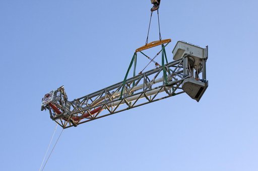 Core Stage Inter-Tank Umbilical (CSITU) Lift & Install