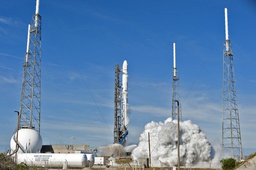SpaceX CRS-13 Liftoff