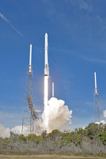SpaceX CRS-13 Liftoff