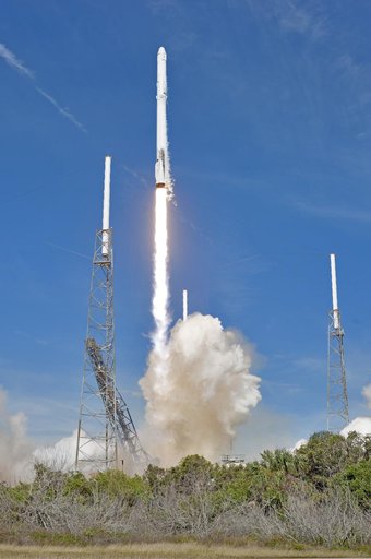 SpaceX CRS-13 Liftoff