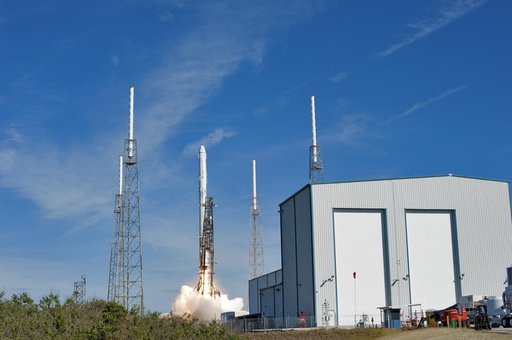 SpaceX CRS-13 Liftoff