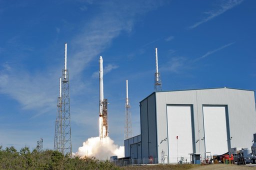 SpaceX CRS-13 Liftoff