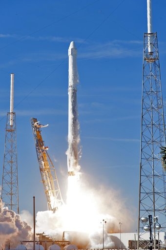 SpaceX CRS-13 Liftoff