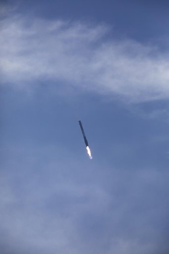 SpaceX CRS-13 First Stage Booster Landing