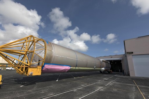 GOES-S Atlas V Booster and Centaur Stages Arrival, Offload, and
