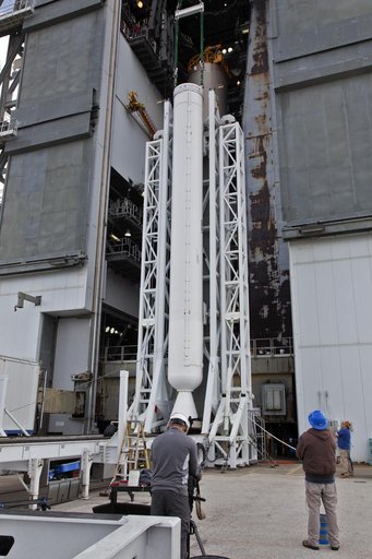 GOES-S Atlas V First SRB Mate to Booster