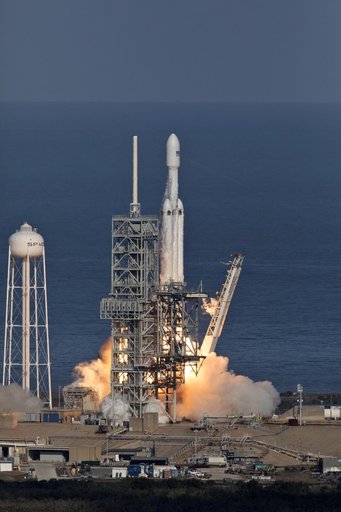 SpaceX Falcon Heavy Demo Flight - Liftoff