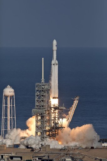 SpaceX Falcon Heavy Demo Flight - Liftoff