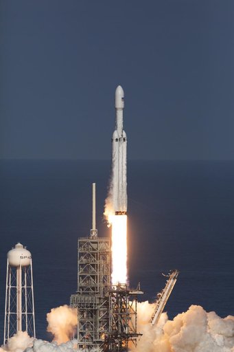SpaceX Falcon Heavy Demo Flight - Liftoff
