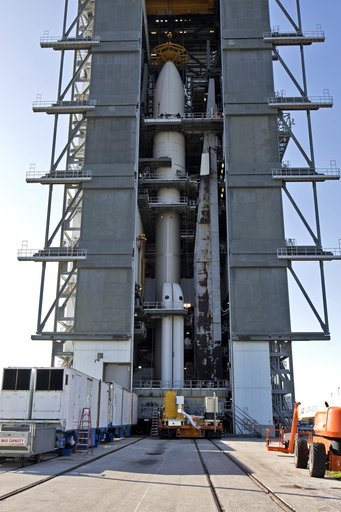 GOES-S Spacecraft Lift & Mate