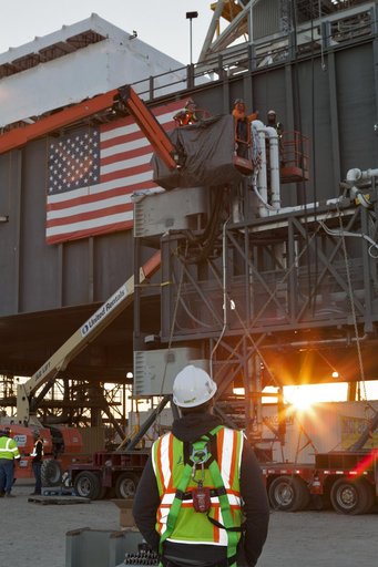 ICPSU Install onto Mobile Launcher - Preps for Lift