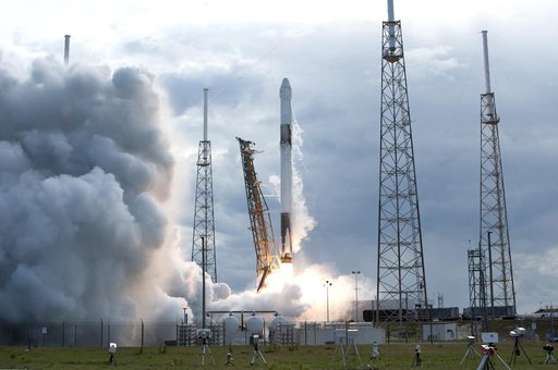 SpaceX CRS-14 Liftoff