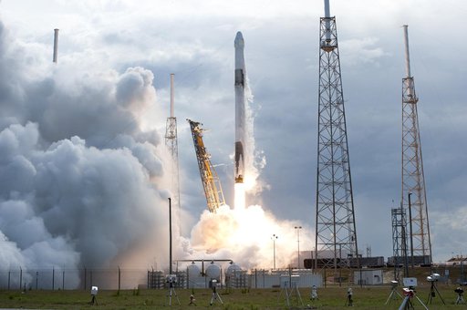 SpaceX CRS-14 Liftoff