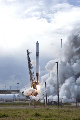 SpaceX CRS-14 Liftoff