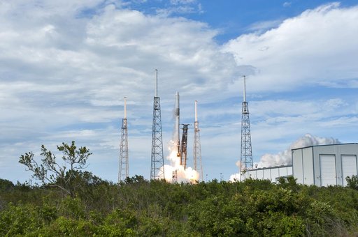 SpaceX CRS-14 Liftoff