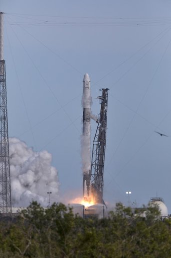 SpaceX CRS-14 Liftoff