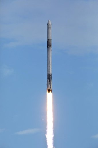 SpaceX CRS-14 Liftoff