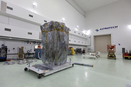 Parker Solar Probe Spacecraft Uncratin, Move to Highbay and Unba