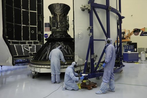 KSC-20180409-PH_KLS01_0107