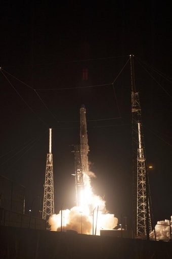 SpaceX CRS-15 Liftoff