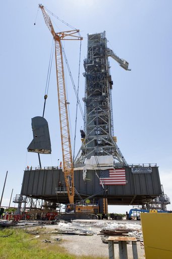 LO2/TSMU Lift and Installation